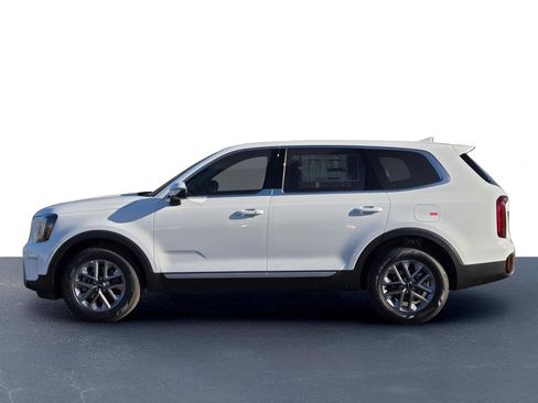 Used 2025 Kia Telluride LX FWD image 12