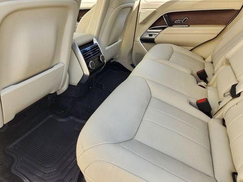 New 2026 Land Rover Range Rover SE AWD/4WD image 19