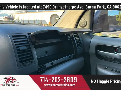 Used 2008 Toyota Sequoia Limited image 38