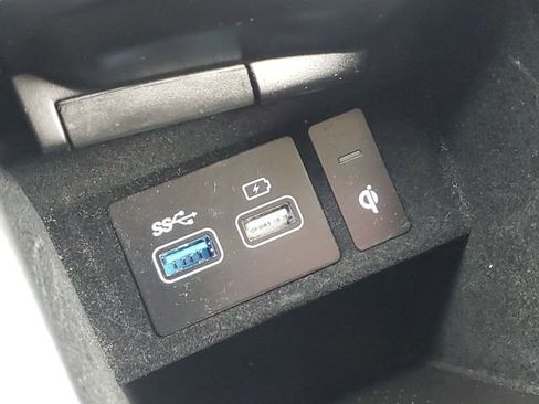 Used 2025 Genesis GV70 2.5T image 22