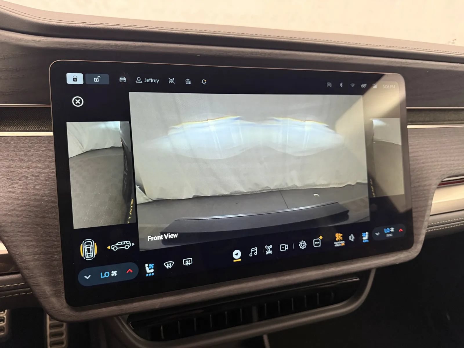 Used 2024 Rivian R1S Adventure Quad AWD/4WD image 22