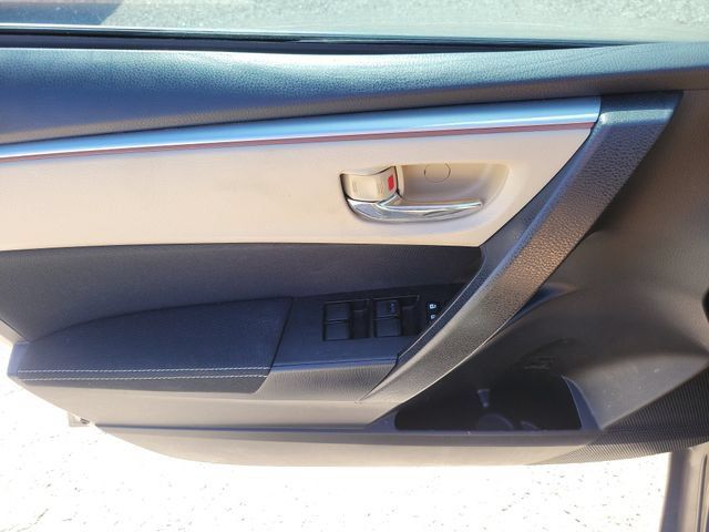 Used 2016 Toyota Corolla LE FWD image 15