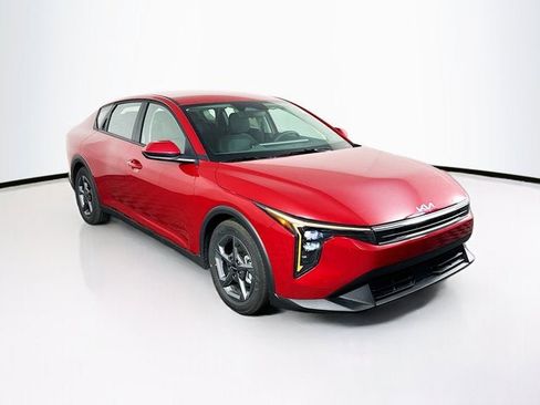 New 2025 Kia K4 LXS image 3