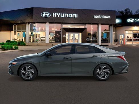 New 2026 Hyundai Elantra SEL Sport Premium FWD image 3