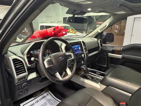 Used 2019 Ford F150 Lariat w/ Equipment Group 502A Luxury AWD/4WD image 46