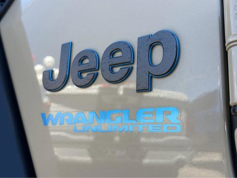 Used 2022 Jeep Wrangler Unlimited Rubicon 4xe w/ Steel Bumper Group image 48