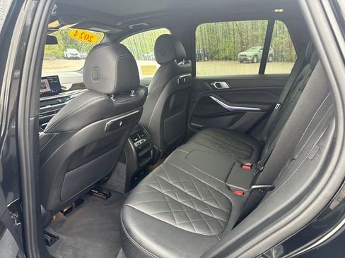 Used 2024 BMW X5 xDrive40i w/ Parking Assistance Package AWD/4WD image 20