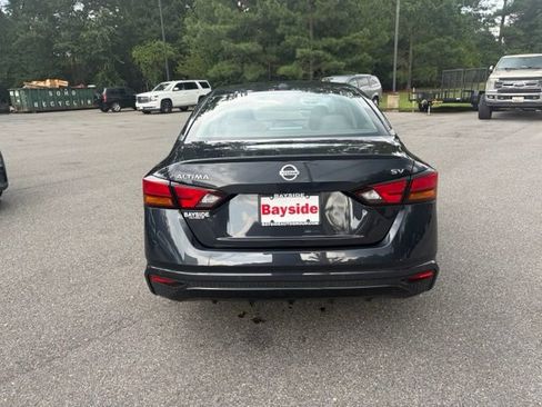 Used 2022 Nissan Altima 2.5 SV FWD image 18
