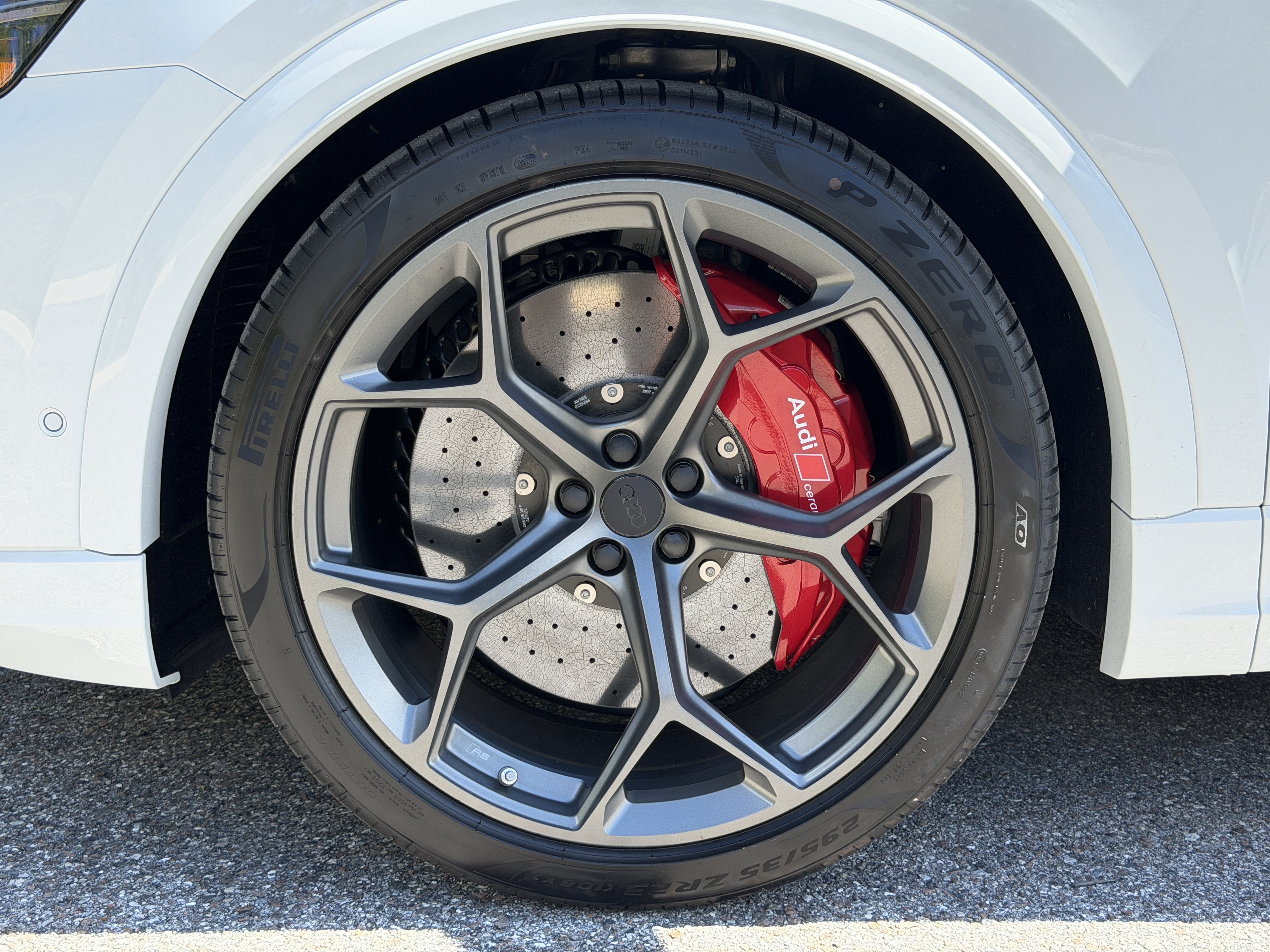 New 2027 Audi RS Q8 performance AWD/4WD image 36