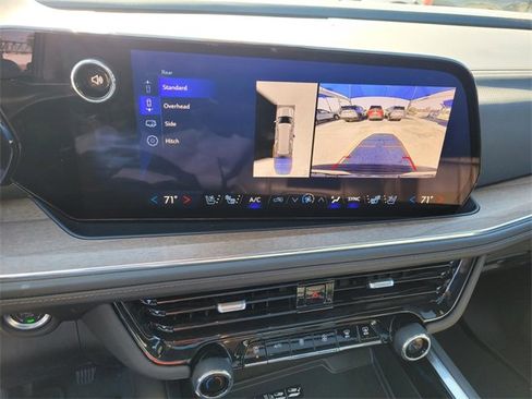 New 2025 Chevrolet Suburban High Country image 14