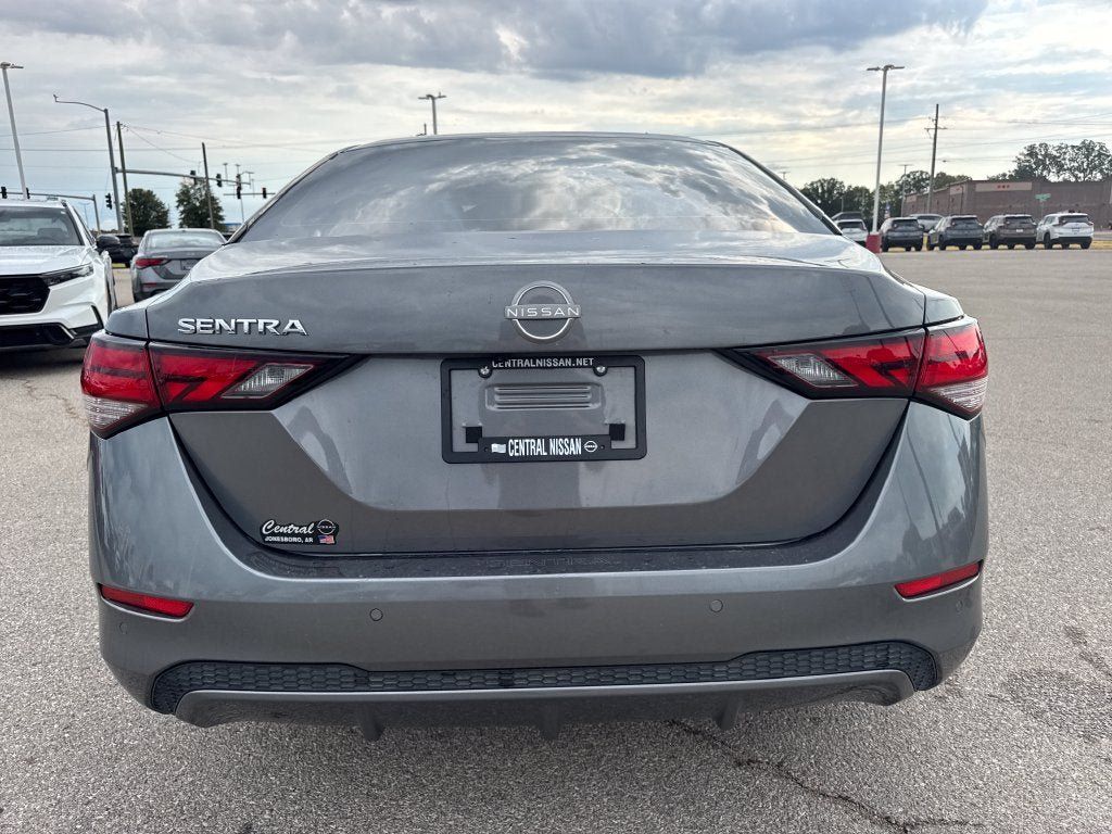 Used 2024 Nissan Sentra S FWD image 5