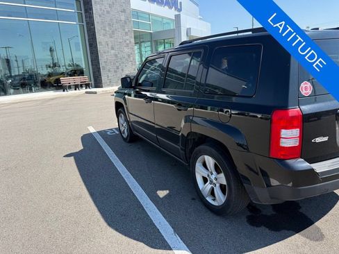 Used 2016 Jeep Patriot Latitude FWD image 3