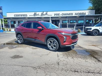 Used 2025 Chevrolet Trax LT