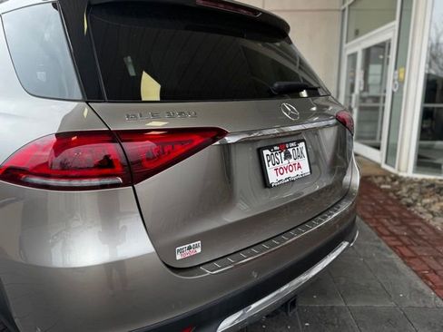 Used 2021 Mercedes-Benz GLE 350 GLE 350 w/ Premium Package image 11