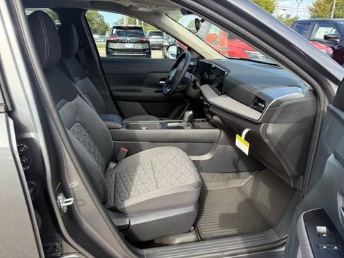 New 2026 Nissan Kicks SV w/ SV Premium Package image 27