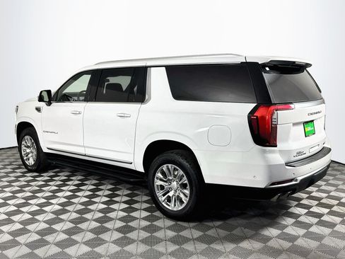 Used 2025 GMC Yukon XL Denali RWD image 6