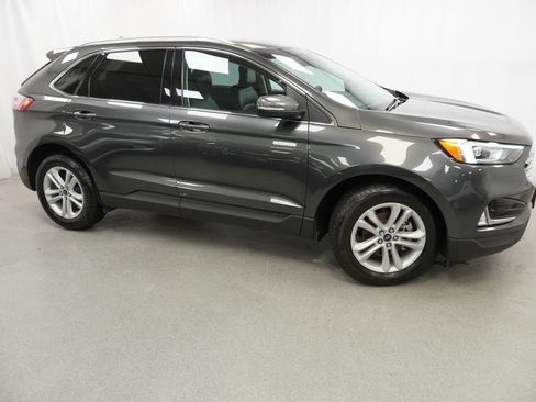 Used 2019 Ford Edge SEL w/ Equipment Group 201A FWD image 4