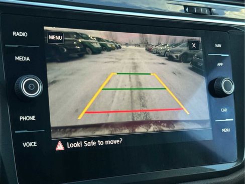 Certified 2020 Volkswagen Tiguan SEL image 37