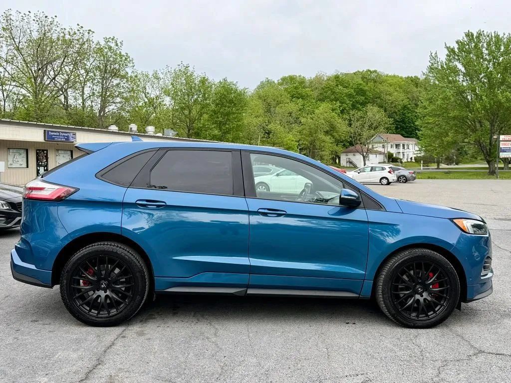 Used 2019 Ford Edge ST w/ Equipment Group 401A AWD/4WD image 9