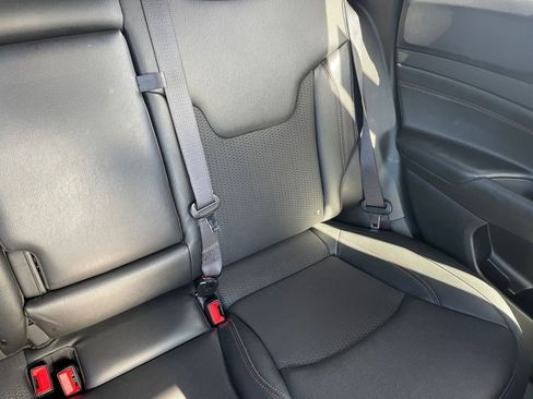 Used 2025 Jeep Compass Trailhawk image 37