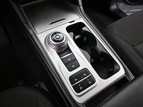 Certified 2024 Ford Explorer XLT RWD image 13