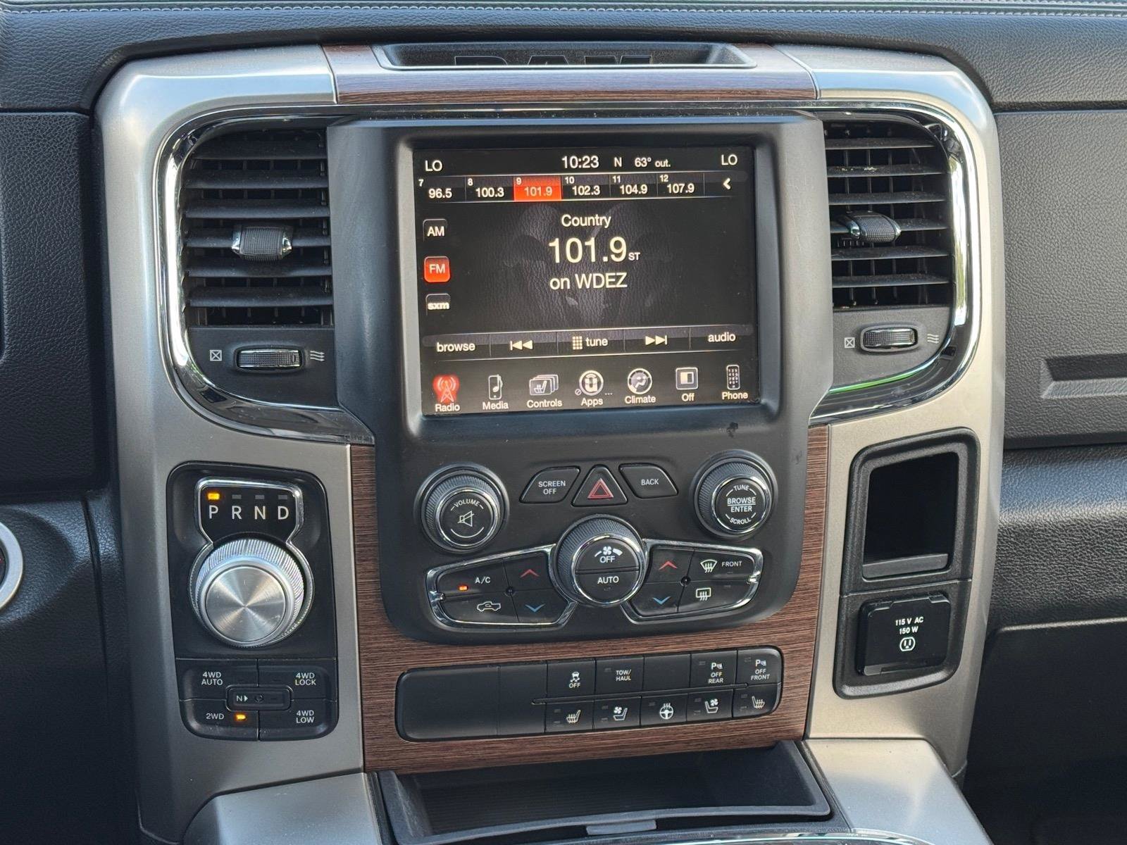 Used 2017 RAM 1500 Laramie w/ Convenience Group AWD/4WD image 11
