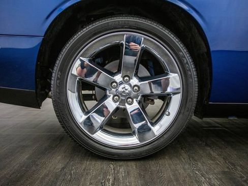 Used 2009 Dodge Challenger R/T image 38