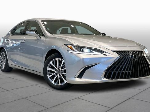 Used 2025 Lexus ES 350 image 3