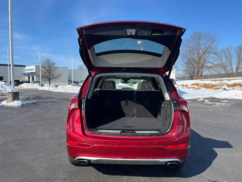 Used 2020 Buick Envision Premium w/ Driver Confidence Package image 12