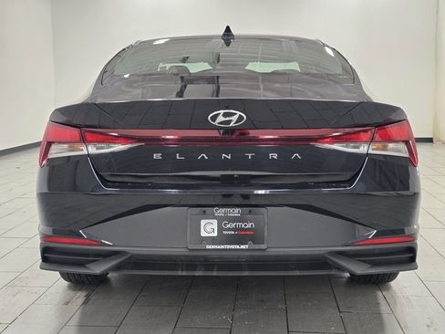 Used 2023 Hyundai Elantra SEL w/ Convenience Package image 14