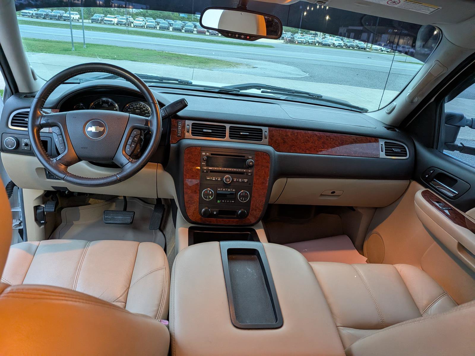Used 2008 Chevrolet Silverado 3500 LTZ RWD image 3