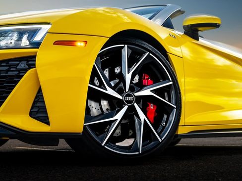 Used 2023 Audi R8 V10 performance RWD image 9