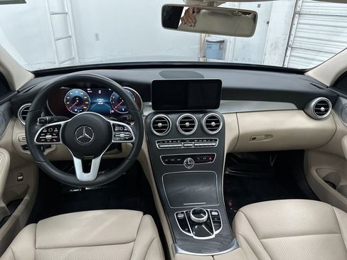 Used 2019 Mercedes-Benz C 300 Sedan image 23