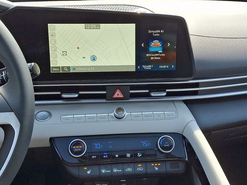 New 2026 Hyundai Elantra Limited FWD image 8