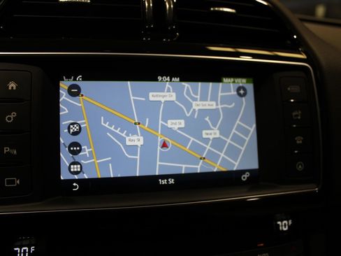 Used 2017 Jaguar F-PACE Prestige AWD/4WD image 31