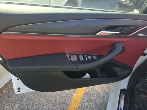 Used 2024 BMW X3 sDrive30i w/ Premium Package w/ZPA image 12