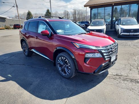 New 2026 Nissan Rogue Platinum image 1