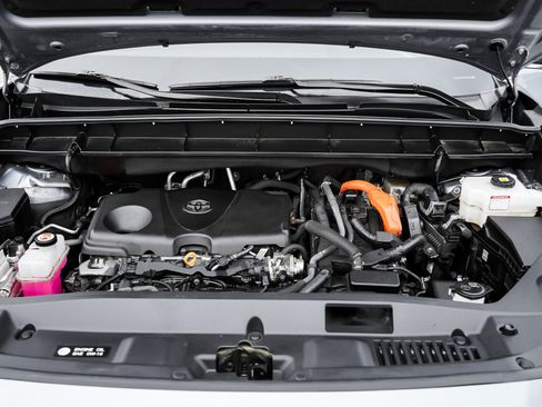 Used 2023 Toyota Highlander Limited image 15