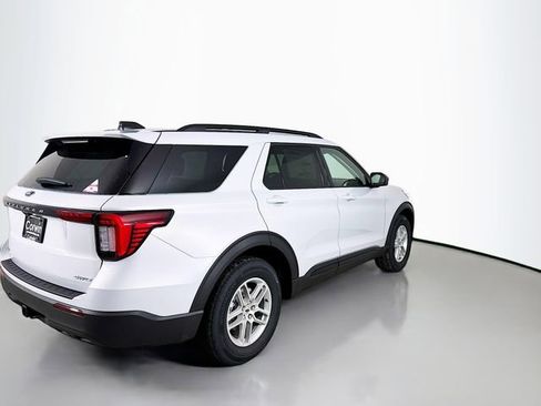New 2026 Ford Explorer Active image 7