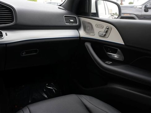Used 2025 Mercedes-Benz GLE 350 4MATIC image 8