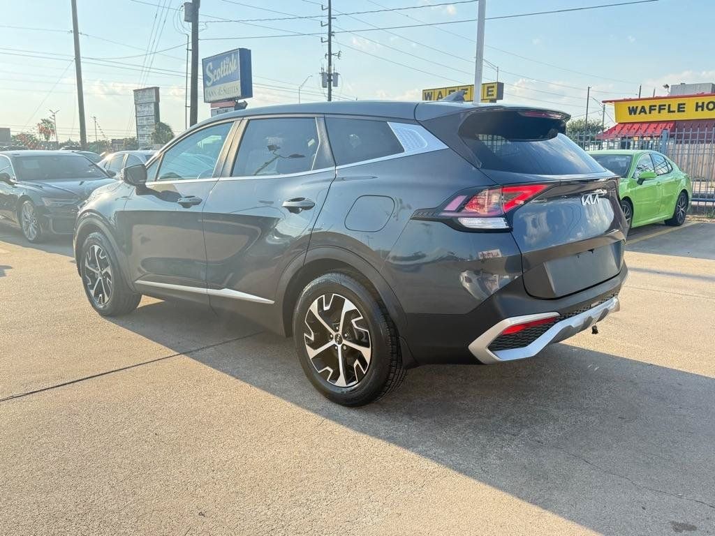Used 2023 Kia Sportage EX FWD image 5