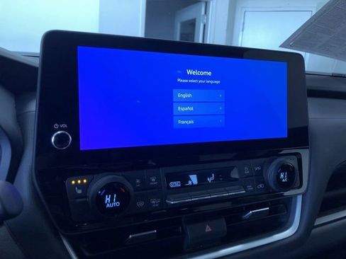 Certified 2025 Toyota Grand Highlander XLE image 30