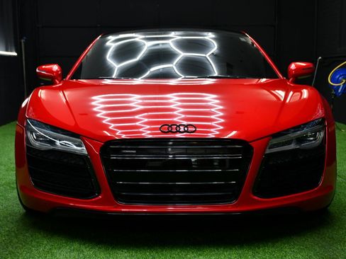 Used 2014 Audi R8 V8 w/ Convenience Package AWD/4WD image 15