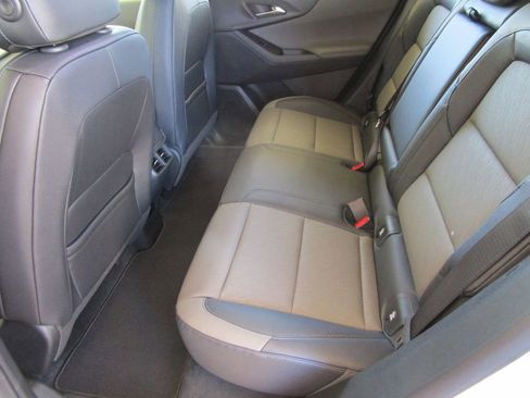 New 2026 Chevrolet Equinox LT w/ Convenience Package II image 15