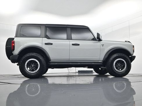 Used 2022 Ford Bronco 4-Door w/ Sasquatch Package AWD/4WD image 42