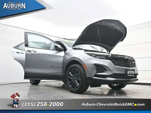 Used 2024 Chevrolet Equinox RS w/ LPO, Floor Liner Package AWD/4WD image 34