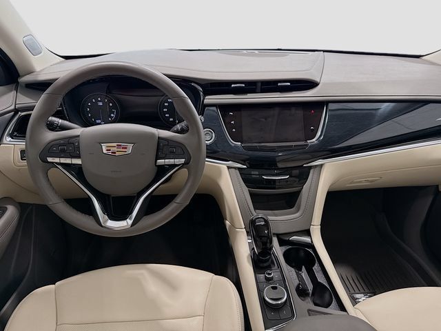 Used 2024 Cadillac XT6 Premium Luxury w/ Technology Package AWD/4WD image 21