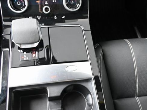 Used 2023 Land Rover Range Rover Velar R-Dynamic S image 16