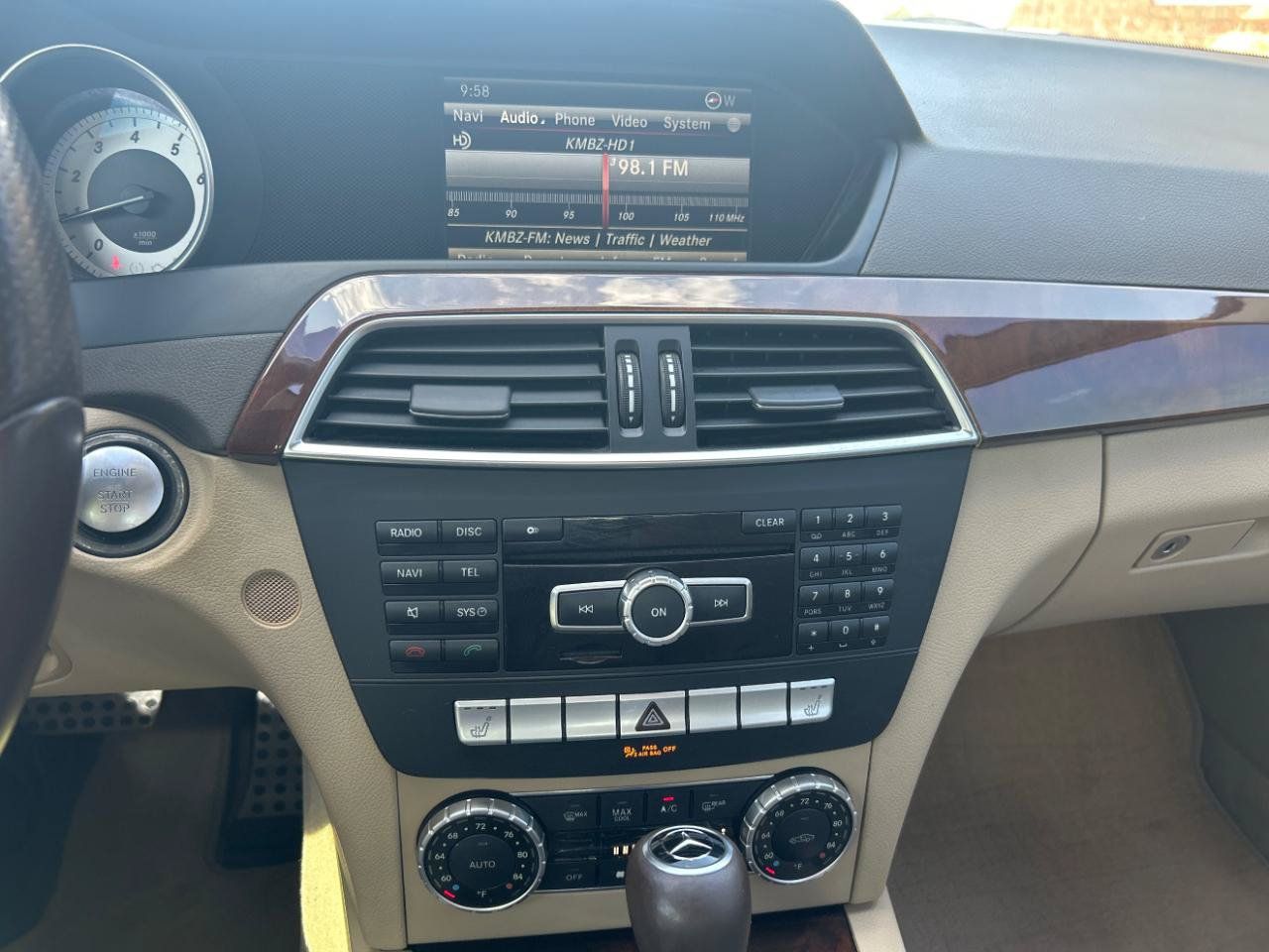 Used 2014 Mercedes-Benz C 250 Sedan image 13