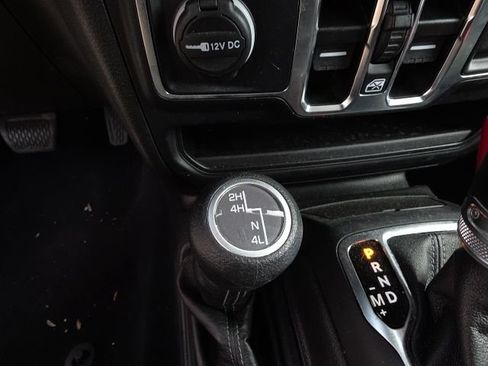Used 2024 Jeep Wrangler Unlimited Sport AWD/4WD image 21
